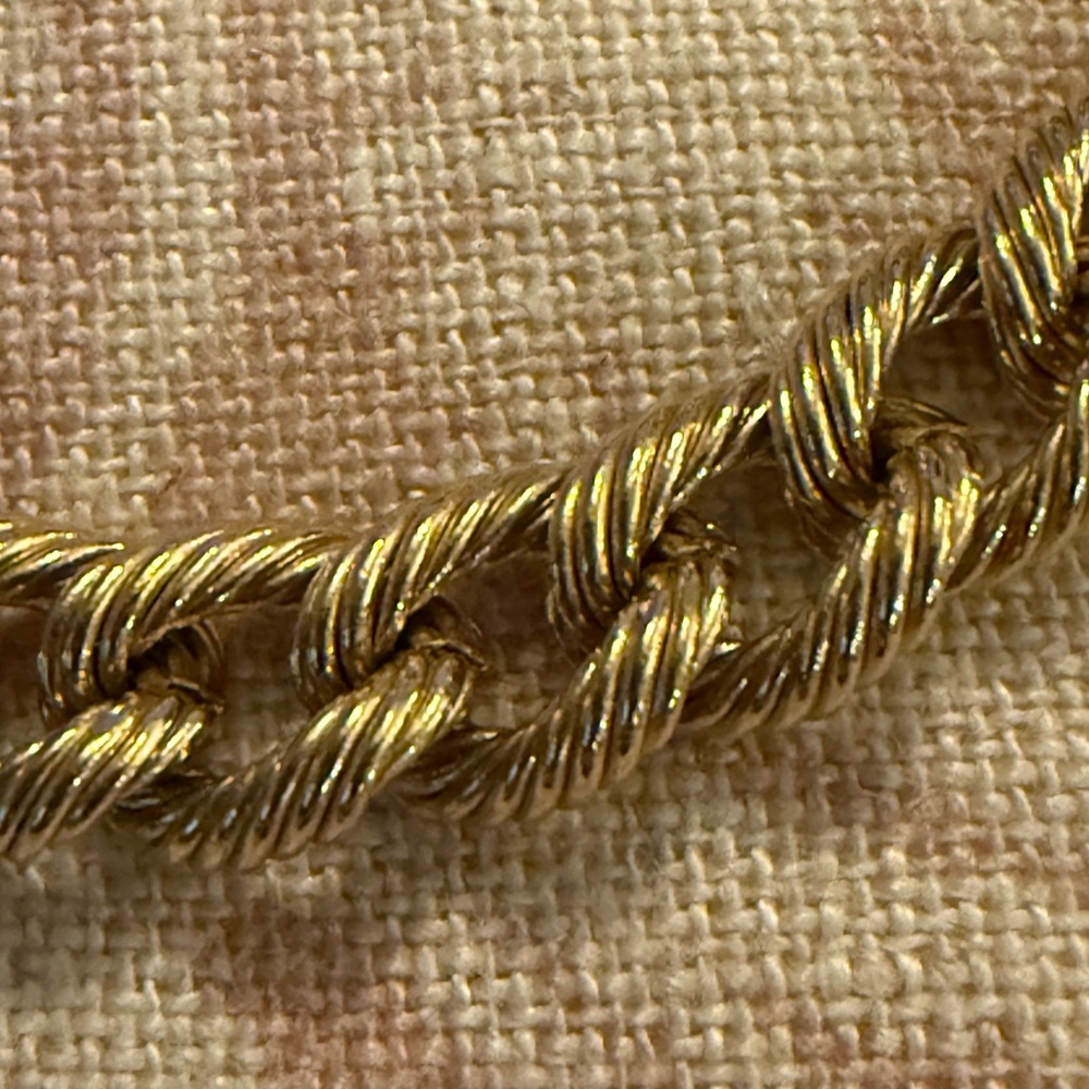 Vintage Givenchy Fleur-de-Lis Necklace - Picture 11 of 13